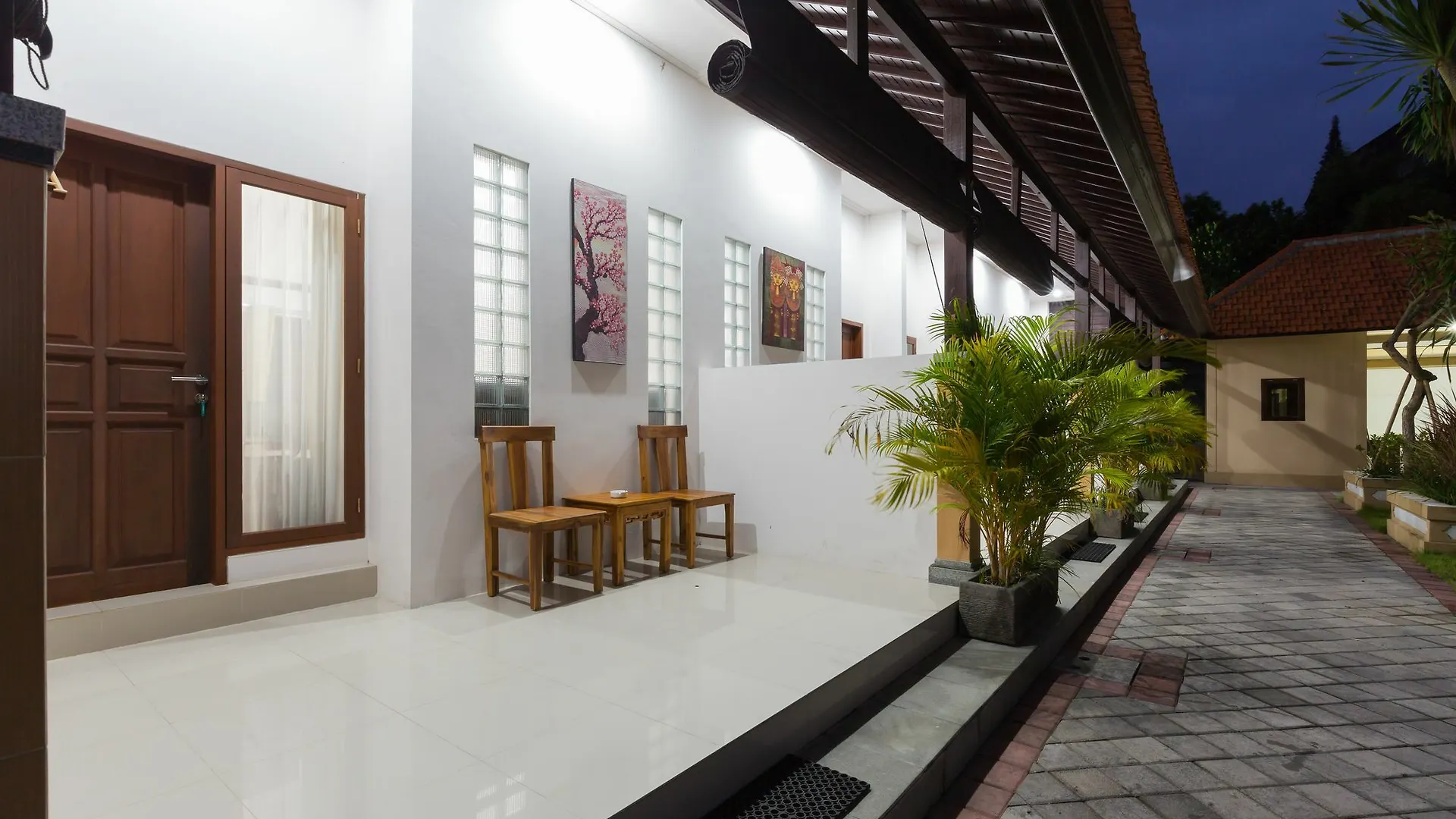 Kubal Bed And Living Hotel Seminyak  Seminyak (Bali)