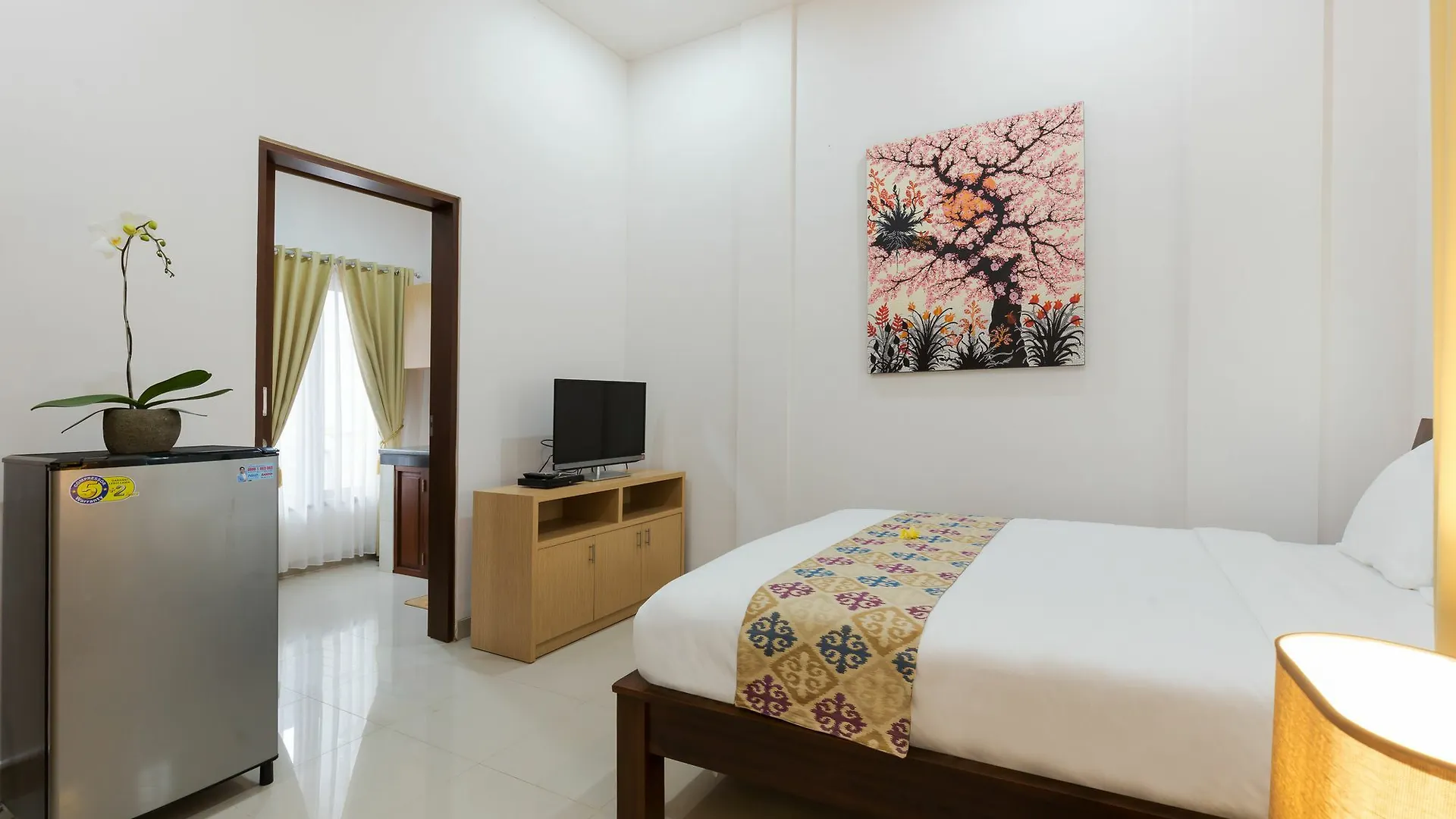 Отель Kubal Bed And Living Семиньяк Гостевой дом